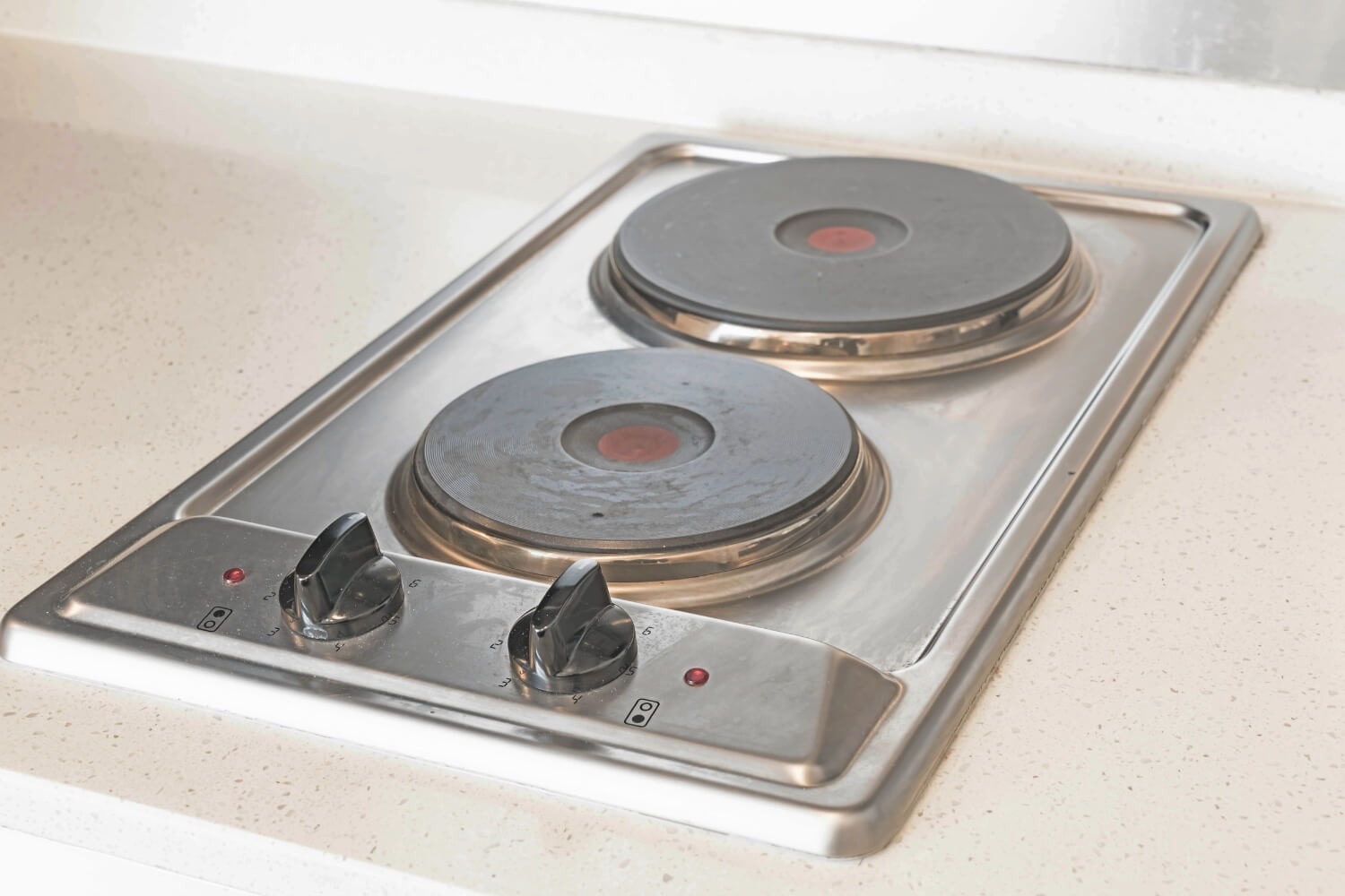 Melhor fogão elétrico 2 bocas: os 8 melhores em 2025